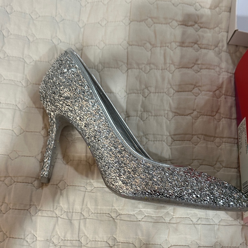 Katy Perry Sissy Carnival Silver Heel - Picture 4 of 5